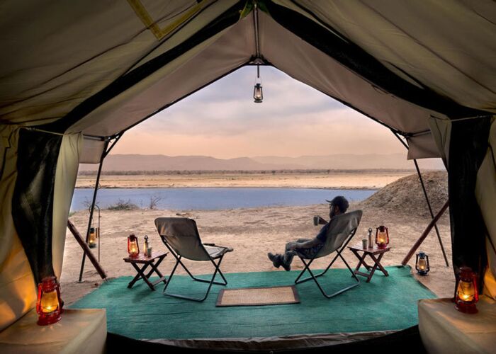 Vom Zambezi Camp haben Sie einen schönen Blick zum Zambezi