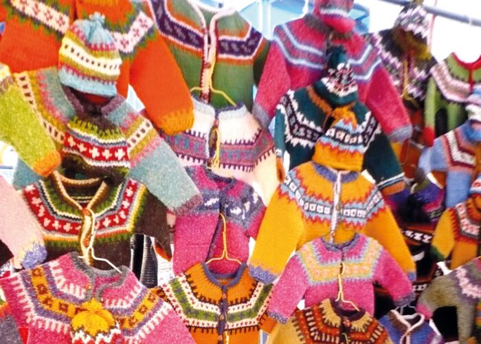 Auf dem Otavalo Markt gibt es alles was das Herz begehrt