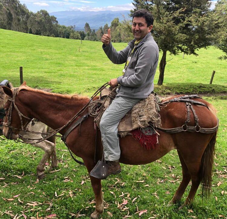 Xavier Arias betreut unsere Wigwam Reisen in Ecuador.