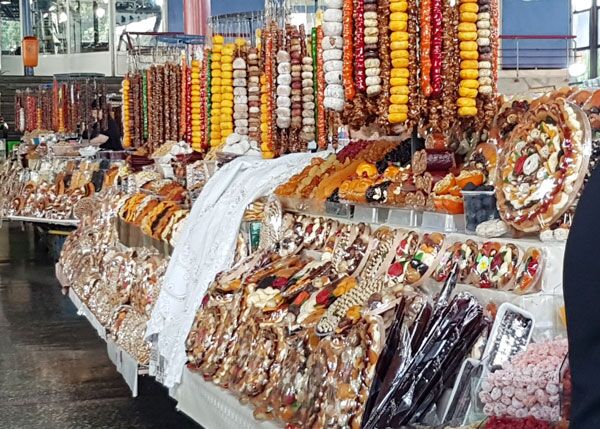 Die bunten Märkte in Armenien locken jeden Besucher an