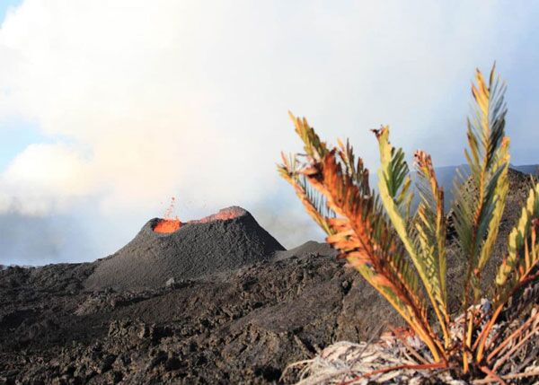 Eine der Top Sehenswürdigkeiten La Réunions ist die Wanderung zum Piton de la Fournaise.