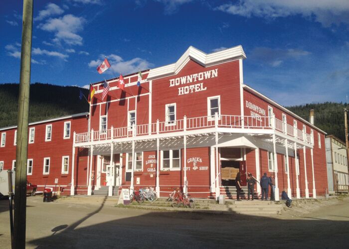 Goldwaschen am Klondike-River und Besichtigung von Dawson City
