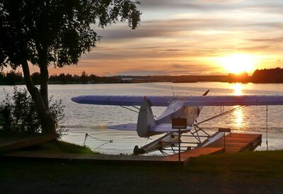 Am Lake Hood beschliessen wir unsere unvergessliche Alaska Reise mit einem schönen Sonnenuntergang.