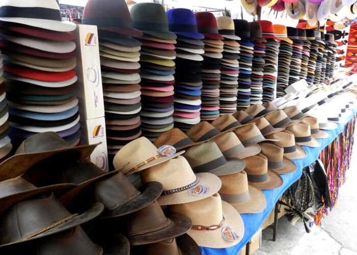 Ein klassisches Souvenir von einer Ecuador Reise ist ein Hut