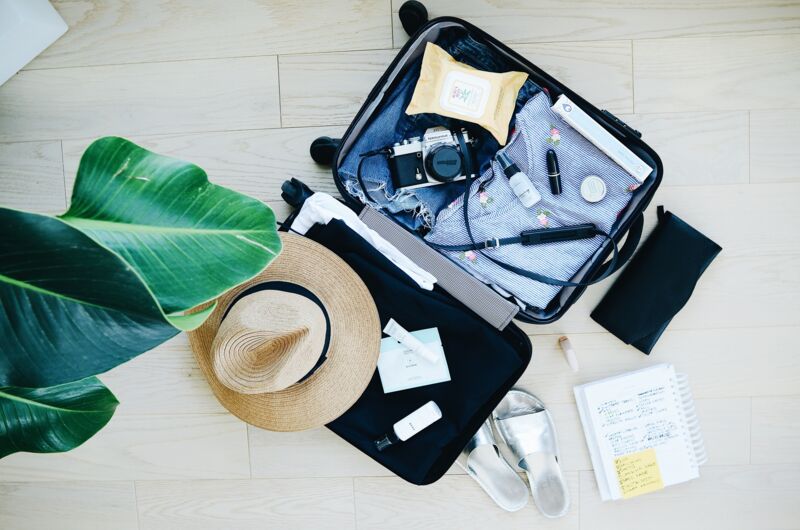 Das Packen für seine Reise sollte am besten mit einer gut vorbereiteten Packliste erledigt werden.