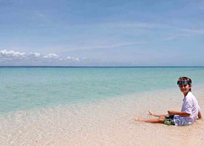 Am Ende des Familienurlaubs wird auf Zanzibar entspannt