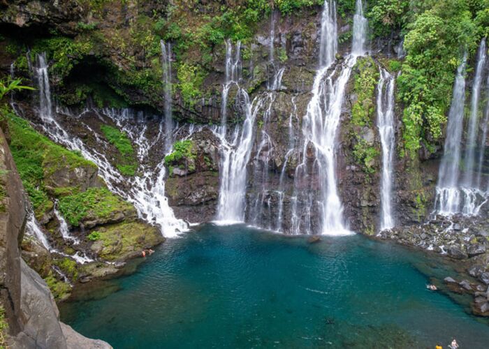 Einer der Top Wasserfälle auf La Reunion ist der beliebte Langevin Wasserfall