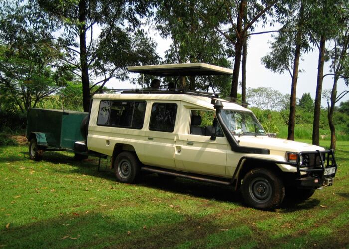 Safari-Fahrzeug-Uganda
