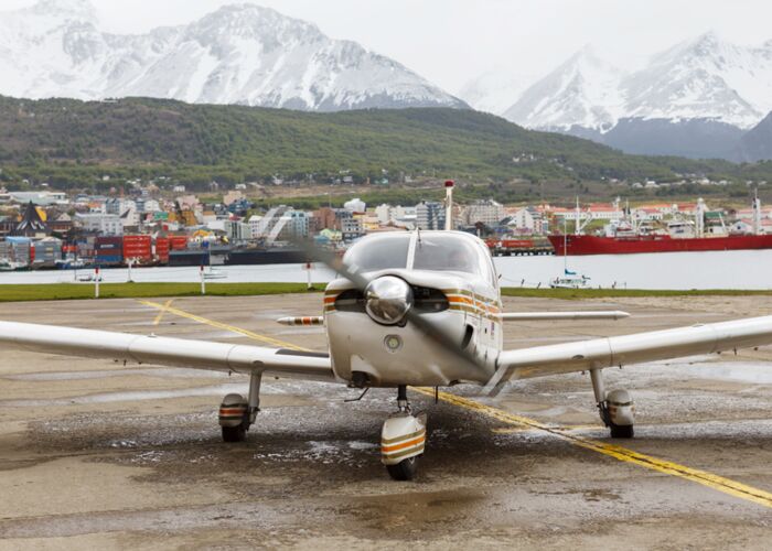 Das Ende der Welt von oben sehen mit einem Rundflug