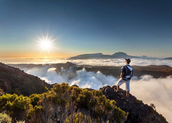 Bei der geführten Besteigung des Piton de Neiges genießen wir die Aussicht