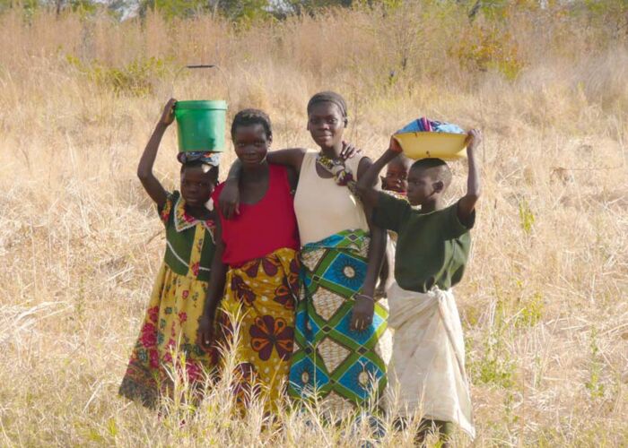 Wir begegnen den freundlichen Bewohnern in Südtanzania