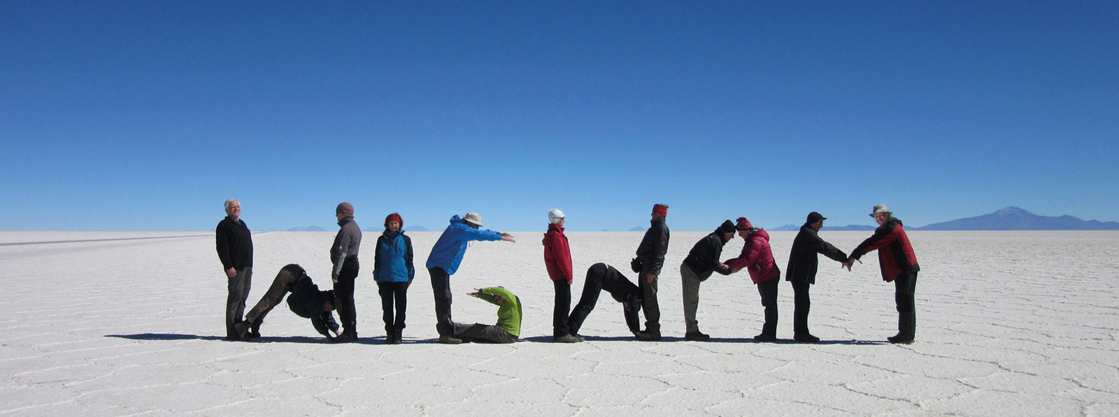 Der Salzee Salar de Uyuni bietet zahlreiche kuriose Fotomöglichkeiten
